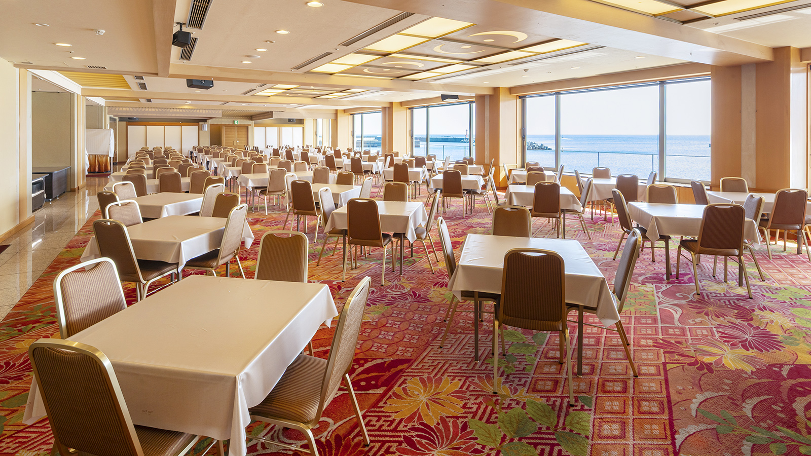 朝食バイキング会場イメージ