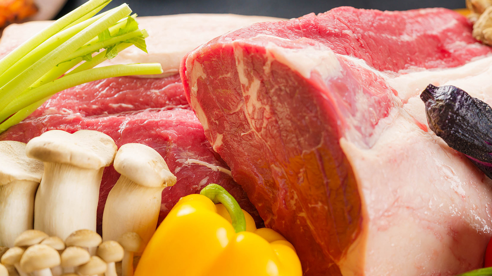 夕食バイキングメニュー お肉イメージ