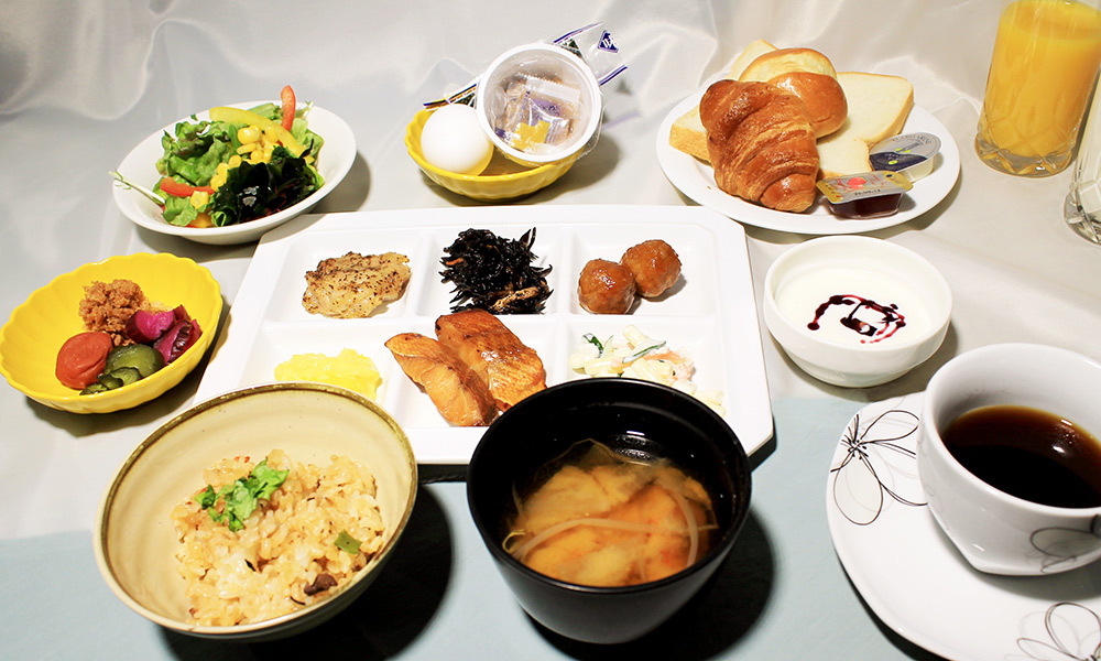 朝食バイキング盛り付け一例