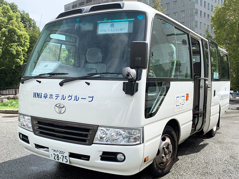 シャトルバス