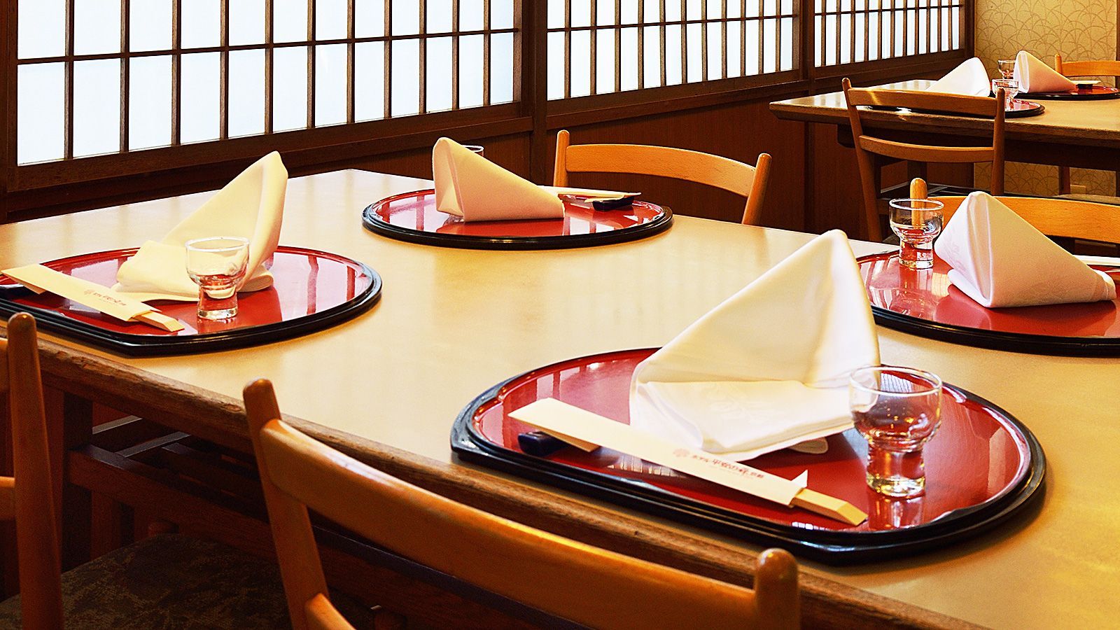 洛々店内イメージ