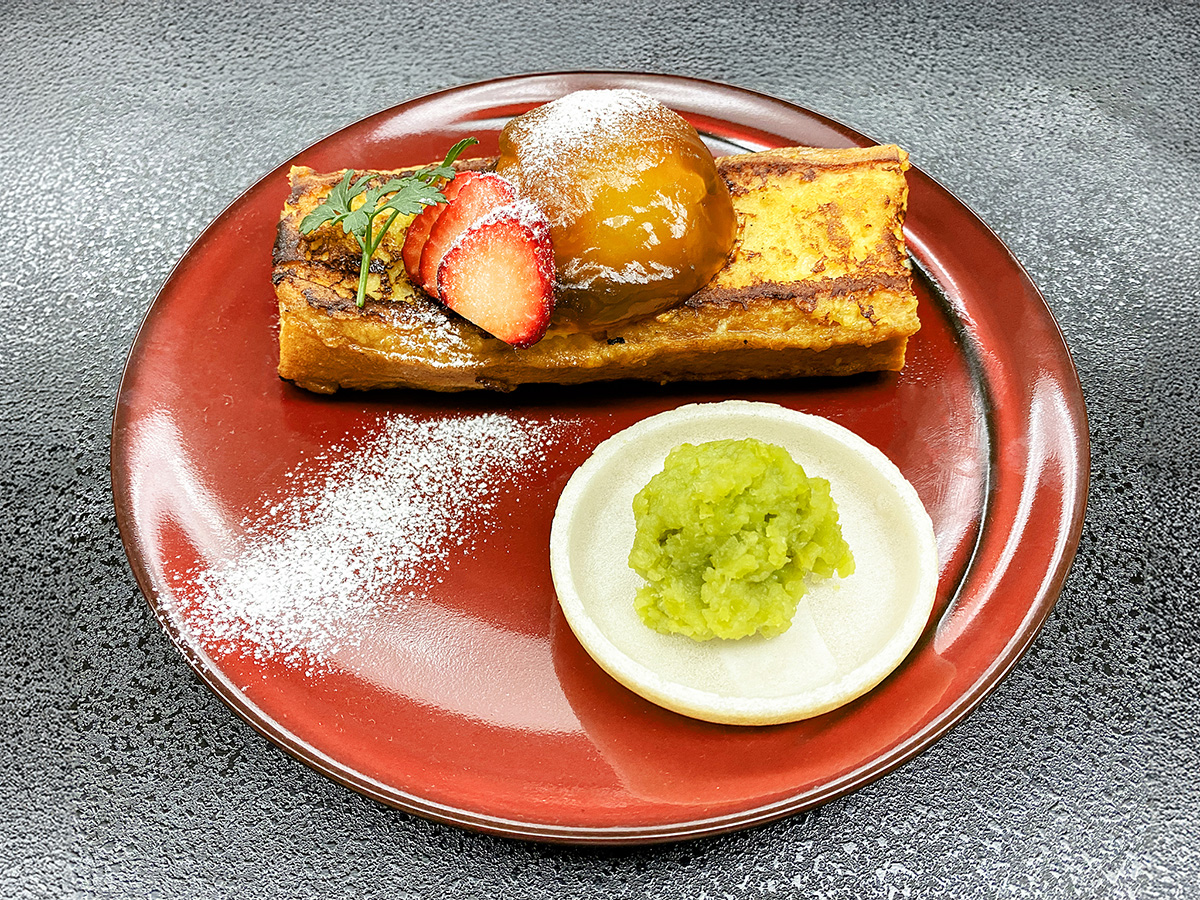 鳴子名物の栗だんごと、仙台麹を使用した「栗だんごon the仙台麹レンチトースト」