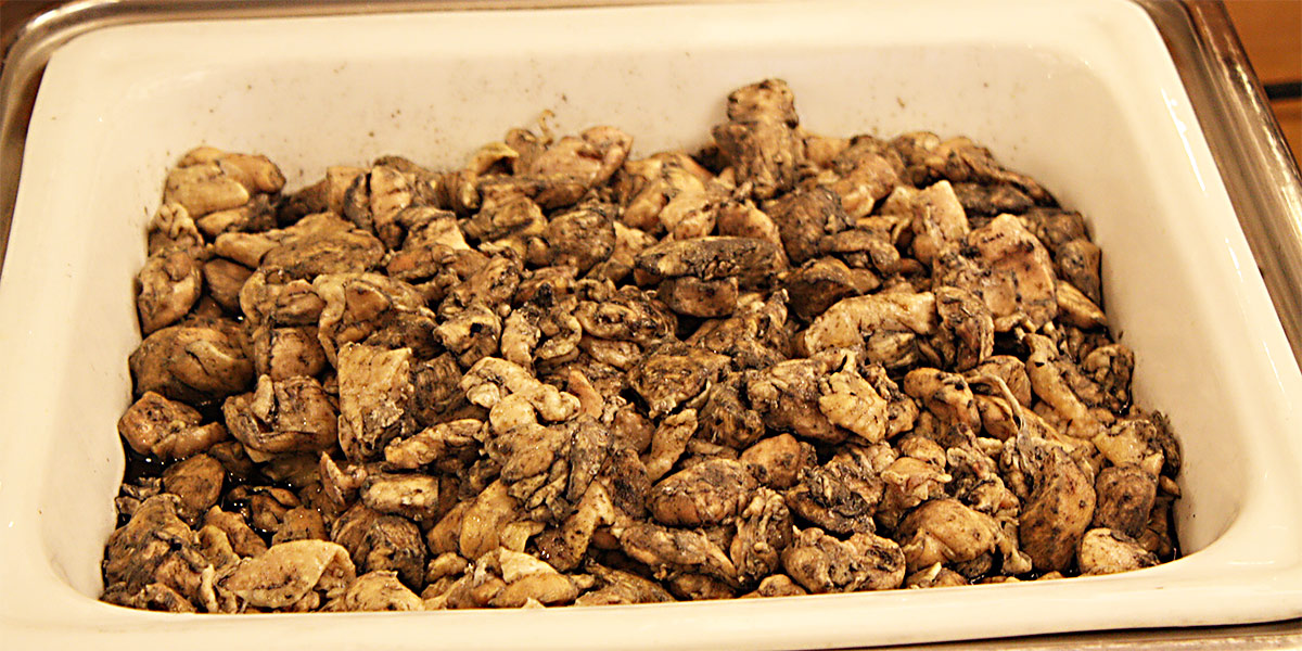 鶏の炭火焼きイメージ