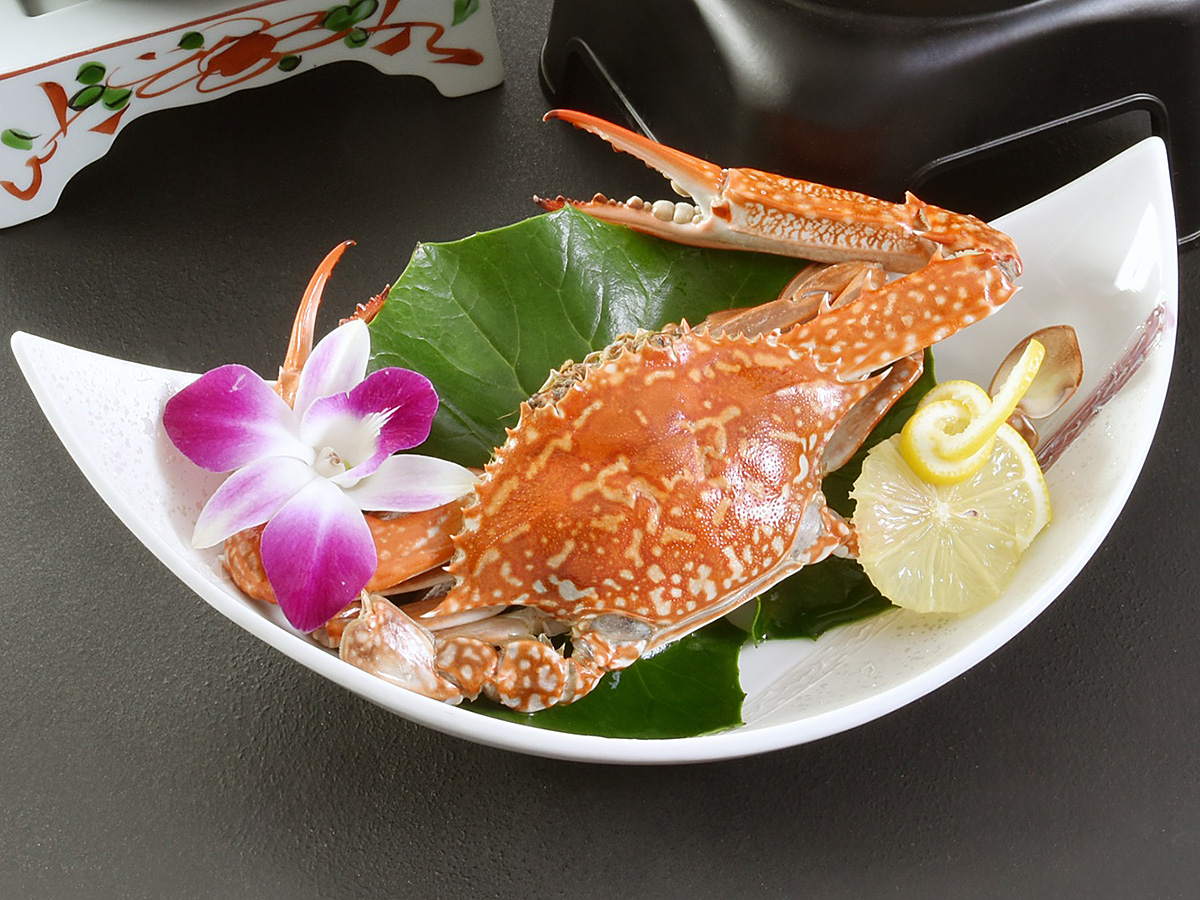 姿渡り蟹の蒸し物