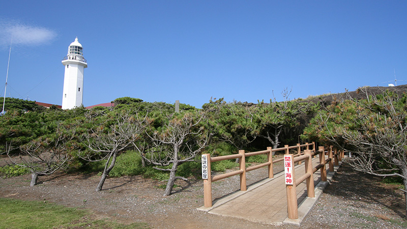 野島埼灯台と散策コース入口