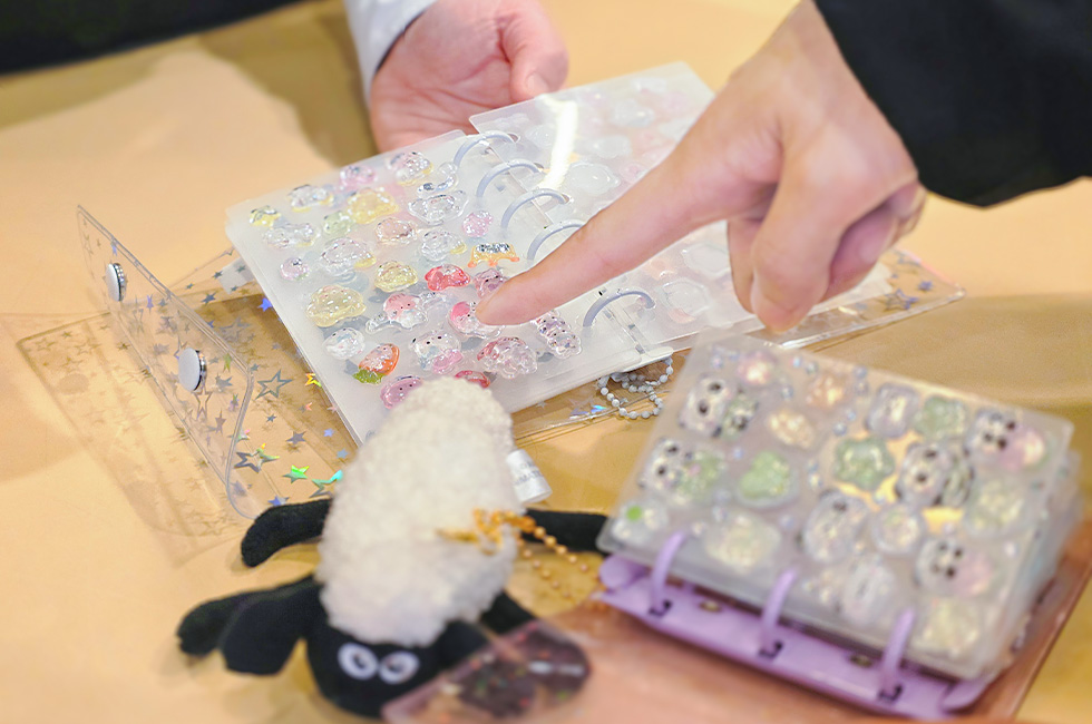 シール交換企画を開催